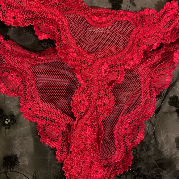 Sexy little things- Victoria’s Secret thong FINAL - Picture 3 of 4